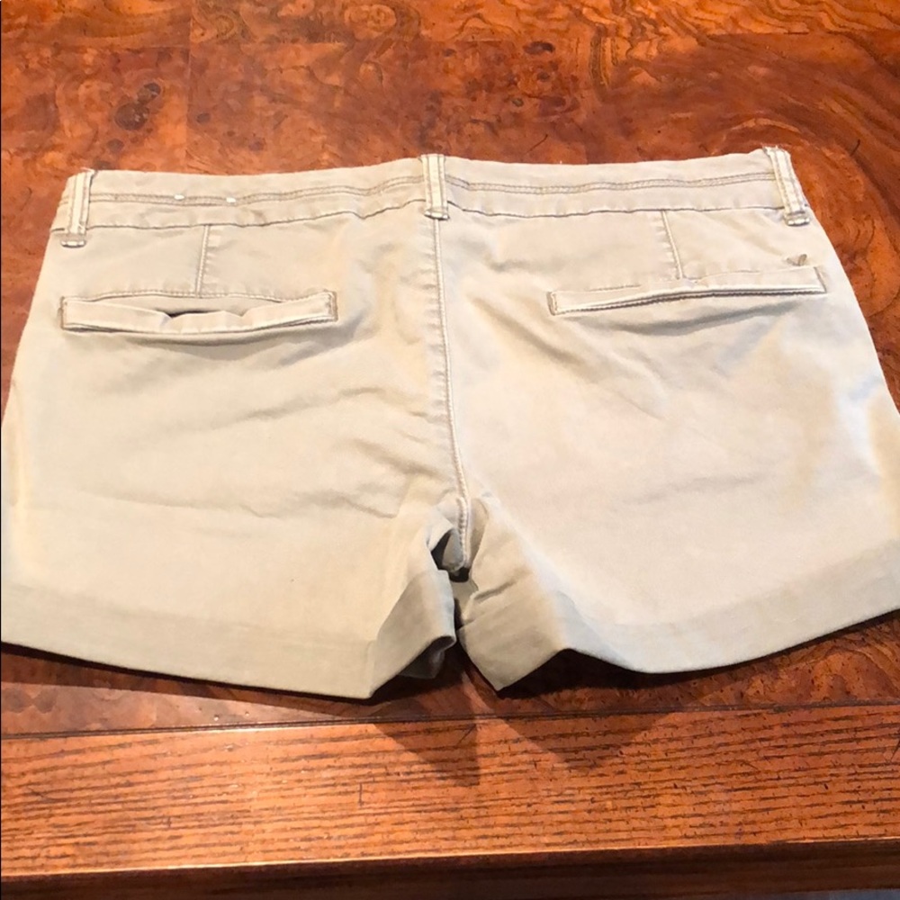 Shorts - Picture 2 of 3